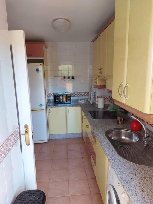 Apartamento Con Vistas Al Mar. Salobreña Eksteriør billede